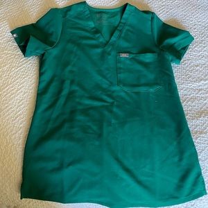 Figs Women’s Catarina One Pocket Scrub Top